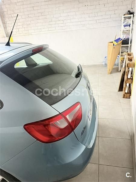 Usado Seat Ibiza ST Style 105 CV (77 kW) 2010 Verde Familiar