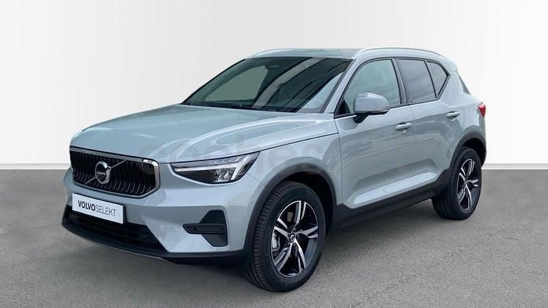 Nuevo Volvo XC40 Core 163 CV (119 kW) 2025 Gris / plata SUV