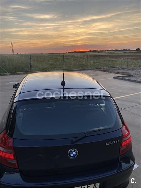 Usado BMW 120 177 CV (130 kW) 2008 Azul Utilitario