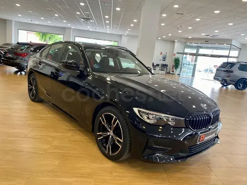 Usado BMW 318 150 CV (110 kW) 2021 Negro Berlina