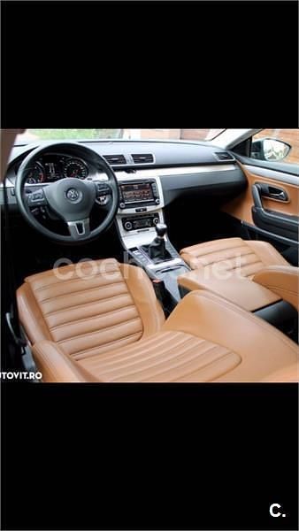 Usado VW Passat 140 HP (102 kW) 2012 Preto Sedan