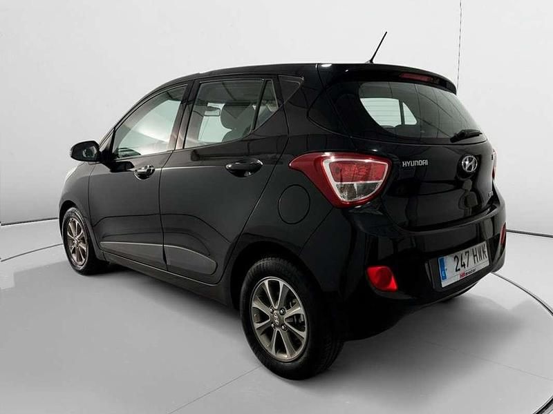 Usado Hyundai i10 GO! 87 CV (63 kW) 2014 Negro Utilitario