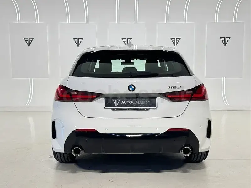 Usado BMW 118 M Sport 150 CV (110 kW) 2020 Blanco Berlina