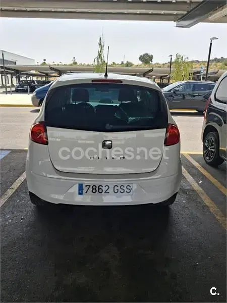 Usado Seat Altea Sport 125 CV (91 kW) 2010 Blanco Monovolumen