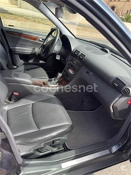 Usado Mercedes C320 Elegance 218 CV (160 kW) 2004 Azul Berlina