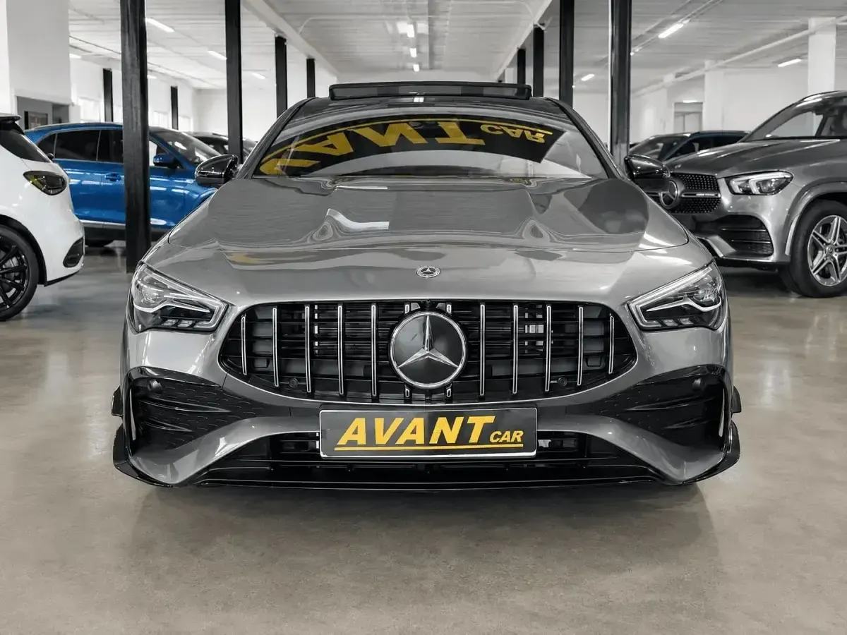 Usado Mercedes CLA250e 218 CV (160 kW) 2024 Gris / plata Coupe