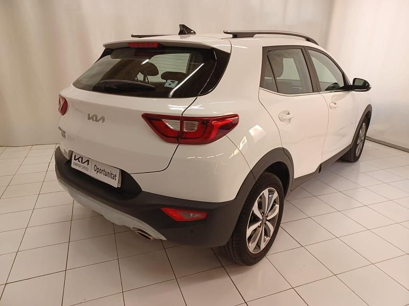 Usado Kia Stonic 100 CV (73 kW) 2022 Otro SUV
