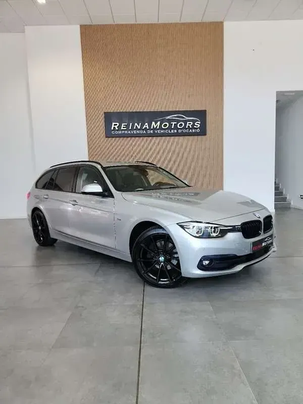 Usado BMW 320 Comfort Edition 190 CV (139 kW) 2018 Gris Familiar