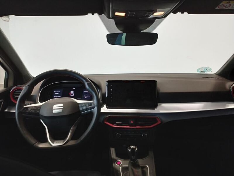 Usado Seat Ibiza FR 110 CV (80 kW) 2024 Otro Utilitario