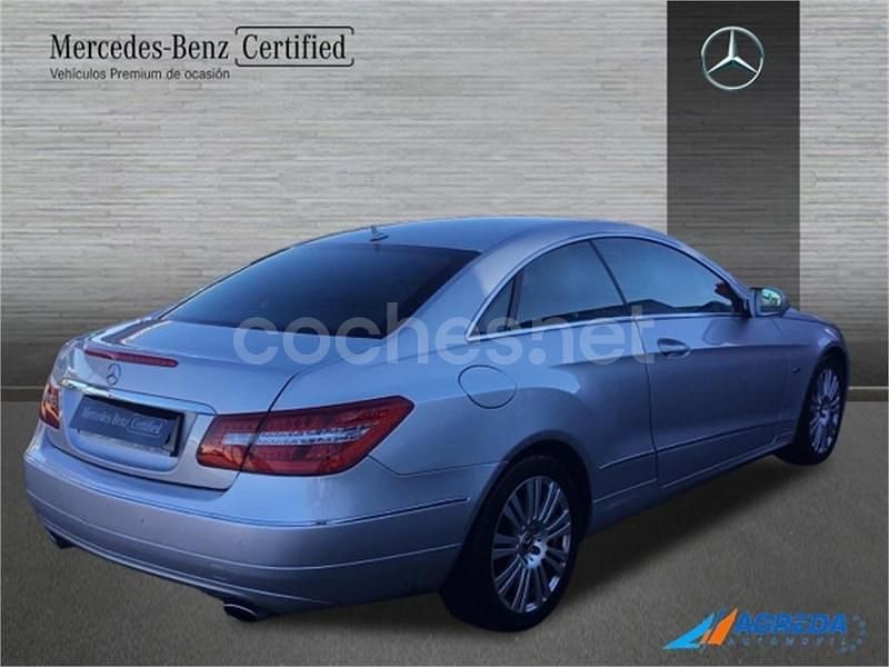 Usado Mercedes E350 231 CV (169 kW) 2009 Plata iridio Coupe