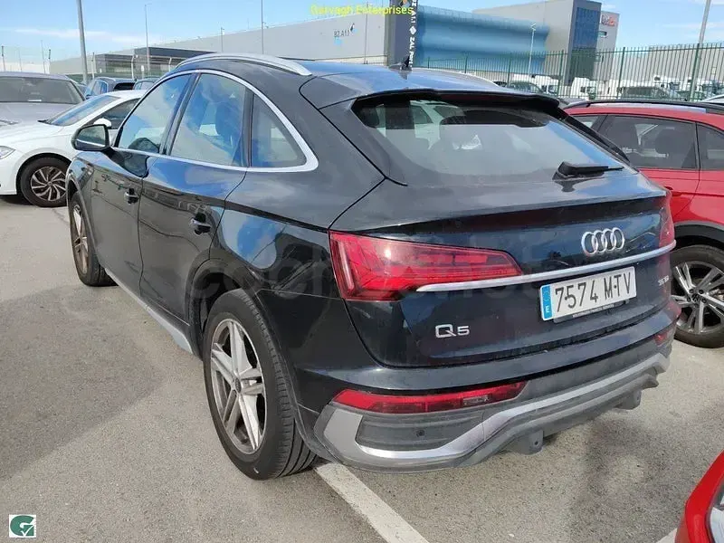 Usado Audi Q5 Sportback S-Line 163 CV (119 kW) 2024 Negro SUV