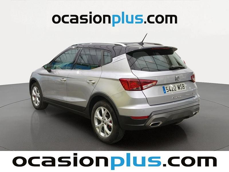 Usado Seat Arona FR 150 CV (110 kW) 2024 Gris plata SUV