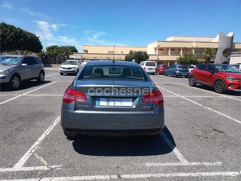 Usado Citroën C5 109 CV (80 kW) 2010 Gris / plata Berlina