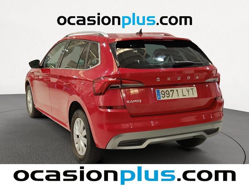Usado Skoda Kamiq 110 CV (80 kW) 2022 Rojo SUV