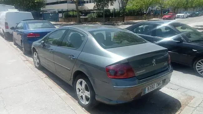 Usado Peugeot 407 136 CV (100 kW) 2005 Gris Berlina