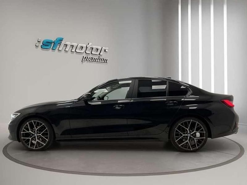 Usado BMW 318 150 CV (110 kW) 2020 Negro Familiar