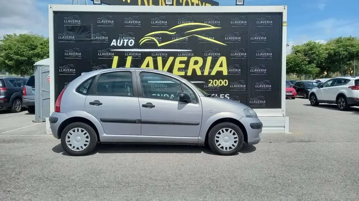 Usado Citroën C3 61 CV (44 kW) 2003 Gris Utilitario