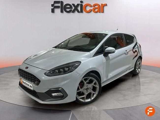 Usado Ford Fiesta ST 200 CV (147 kW) 2018 Gris / plata Berlina