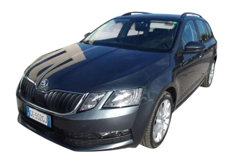 Gris Usado 2020 Skoda Octavia Ambition Familiar | 13.492 € (Super precio) - Imagen 1/2