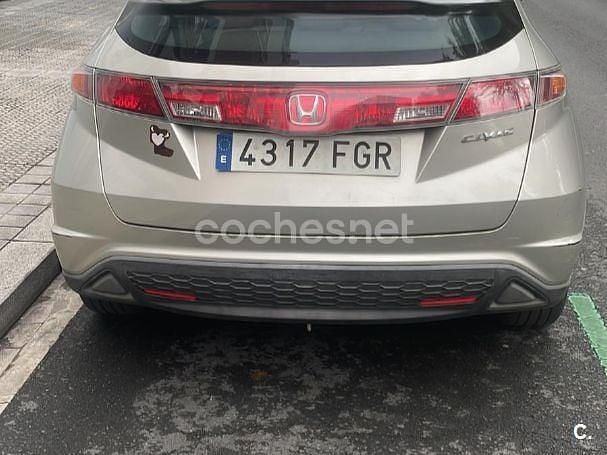 Usado Honda Civic Comfort 83 CV (61 kW) 2006 Gris / plata Berlina