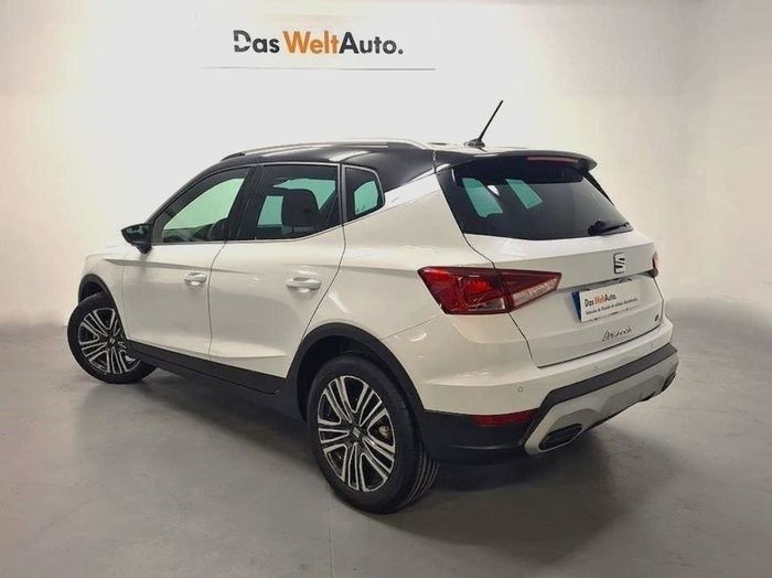 Blanco Usado 2024 Seat Arona Xperience SUV | 21.500 € (Un poco caro) - Imagen 1/4