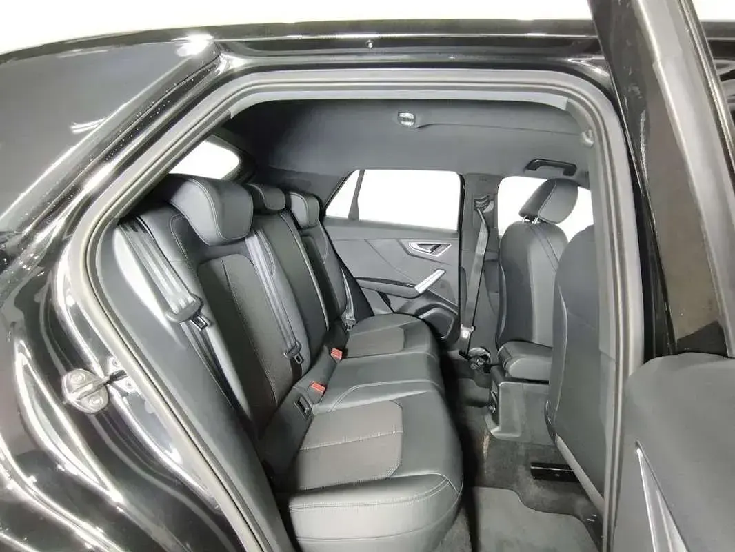 Usado Audi Q2 150 CV (110 kW) 2025 Negro SUV
