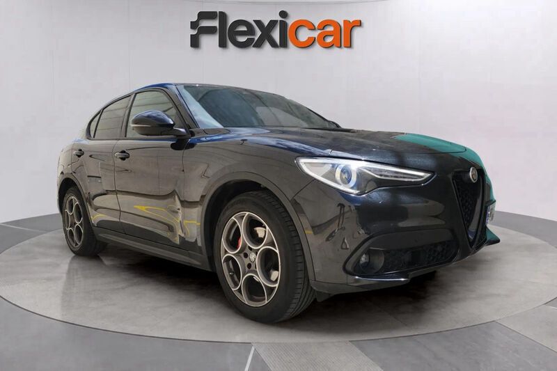 Negro Usado 2022 Alfa Romeo Stelvio Sprint SUV | 28.750 € - Imagen 1/4
