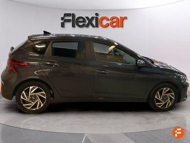 Usado Hyundai i20 84 CV (61 kW) 2024 Gris Utilitario