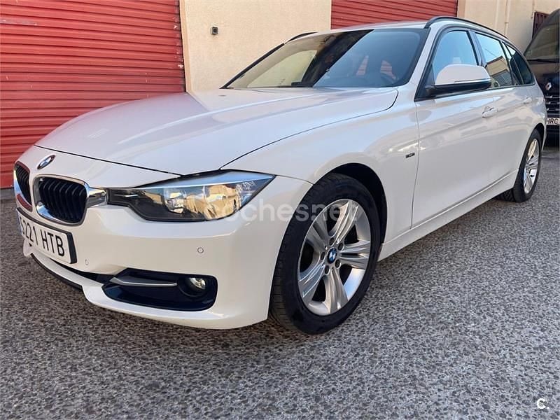 Blanco Usado 2013 BMW 320 Sport Line Familiar | 15.750 € (Caro) - Imagen 1/4