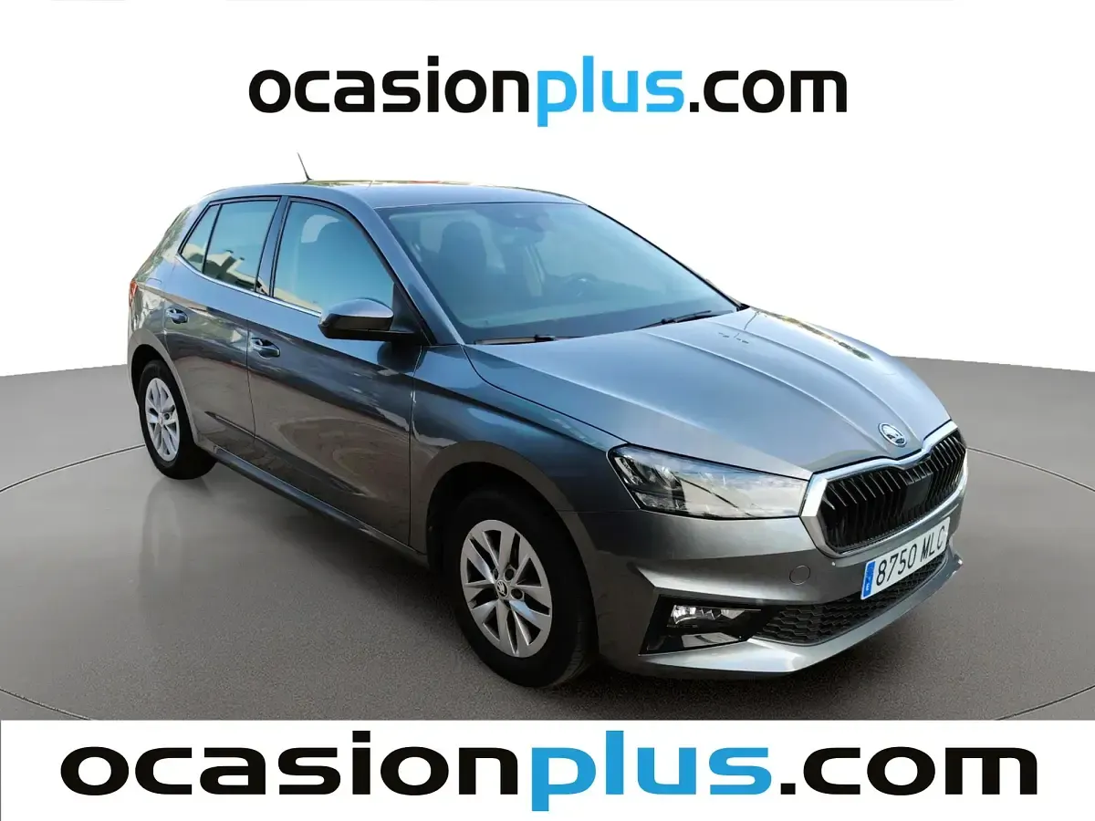 Usado Skoda Fabia Ambition 80 CV (58 kW) 2023 Gris Utilitario