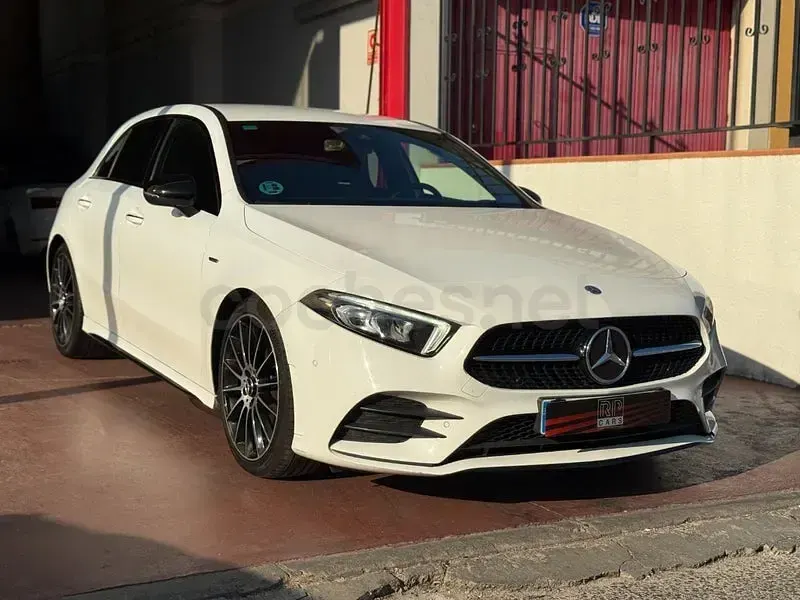 Usado Mercedes A200 150 CV (110 kW) 2022 Blanco Berlina