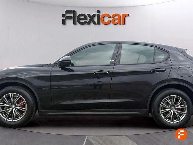 Usado Alfa Romeo Stelvio Super 190 CV (139 kW) 2022 Negro SUV
