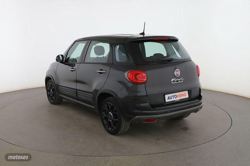 Usado Fiat 500L Cross 95 CV (69 kW) 2021 Negro Monovolumen