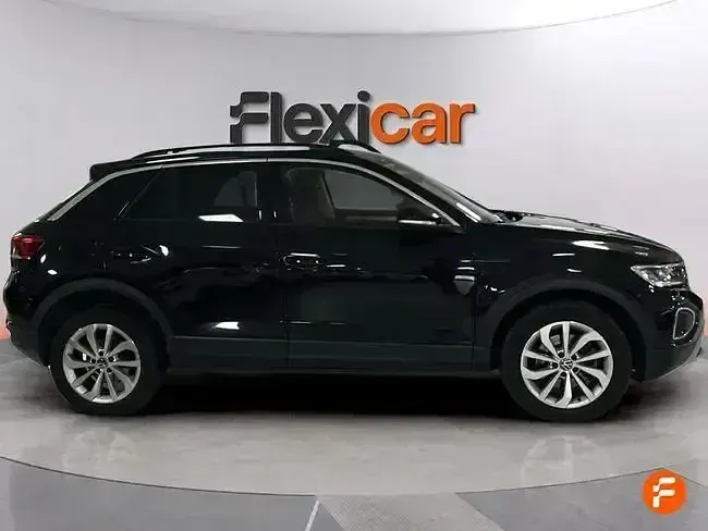 Usado VW T-Roc Life 150 CV (110 kW) 2022 Negro SUV