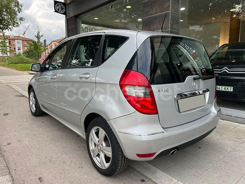 Usado Mercedes A170 Avantgarde 116 CV (85 kW) 2009 Gris / plata Monovolumen