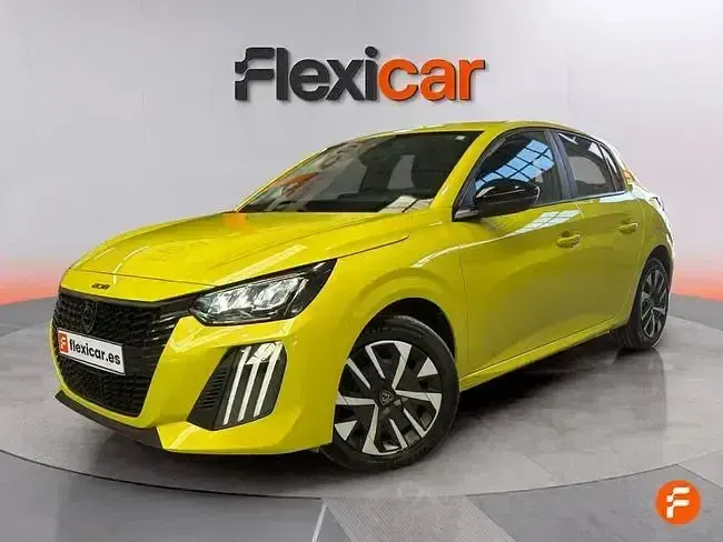 Usado Peugeot 208 Allure 110 CV (80 kW) 2025 Verde Utilitario