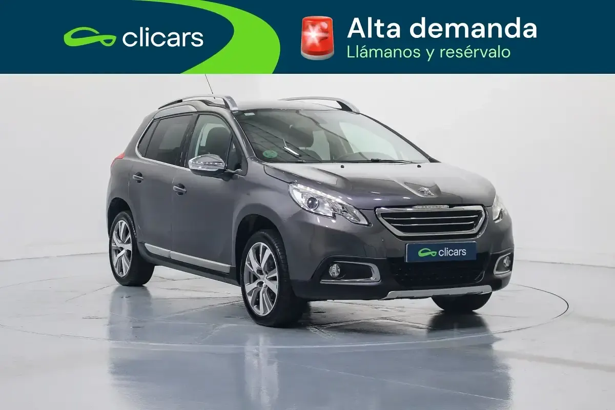 Usado Peugeot 2008 Allure 110 CV (80 kW) 2016 Gris SUV