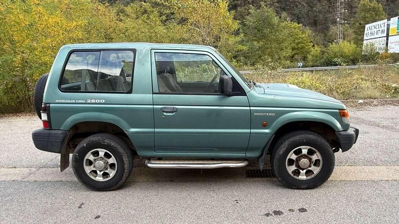 Usado Mitsubishi Montero 125 CV (91 kW) 1998 Verde SUV