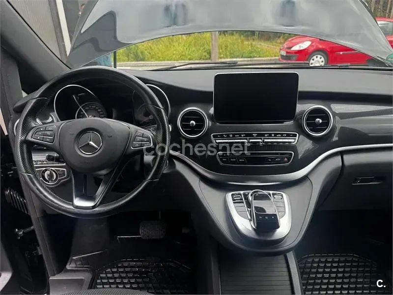 Usado Mercedes V250 Avantgarde 204 CV (150 kW) 2016 Negro Monovolumen