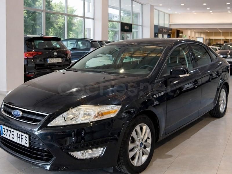 Usado Ford Mondeo 115 CV (84 kW) 2012 Negro Berlina