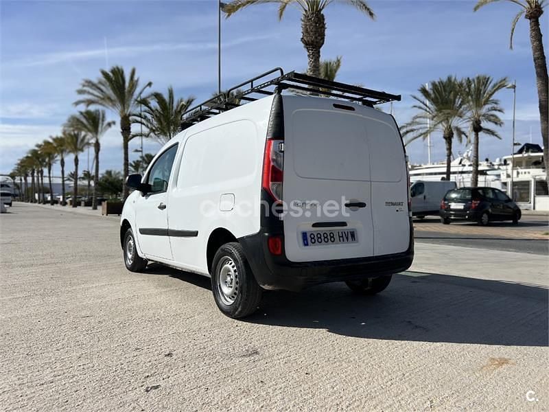 Usado Renault Kangoo 105 CV (77 kW) 2010 Blanco Monovolumen