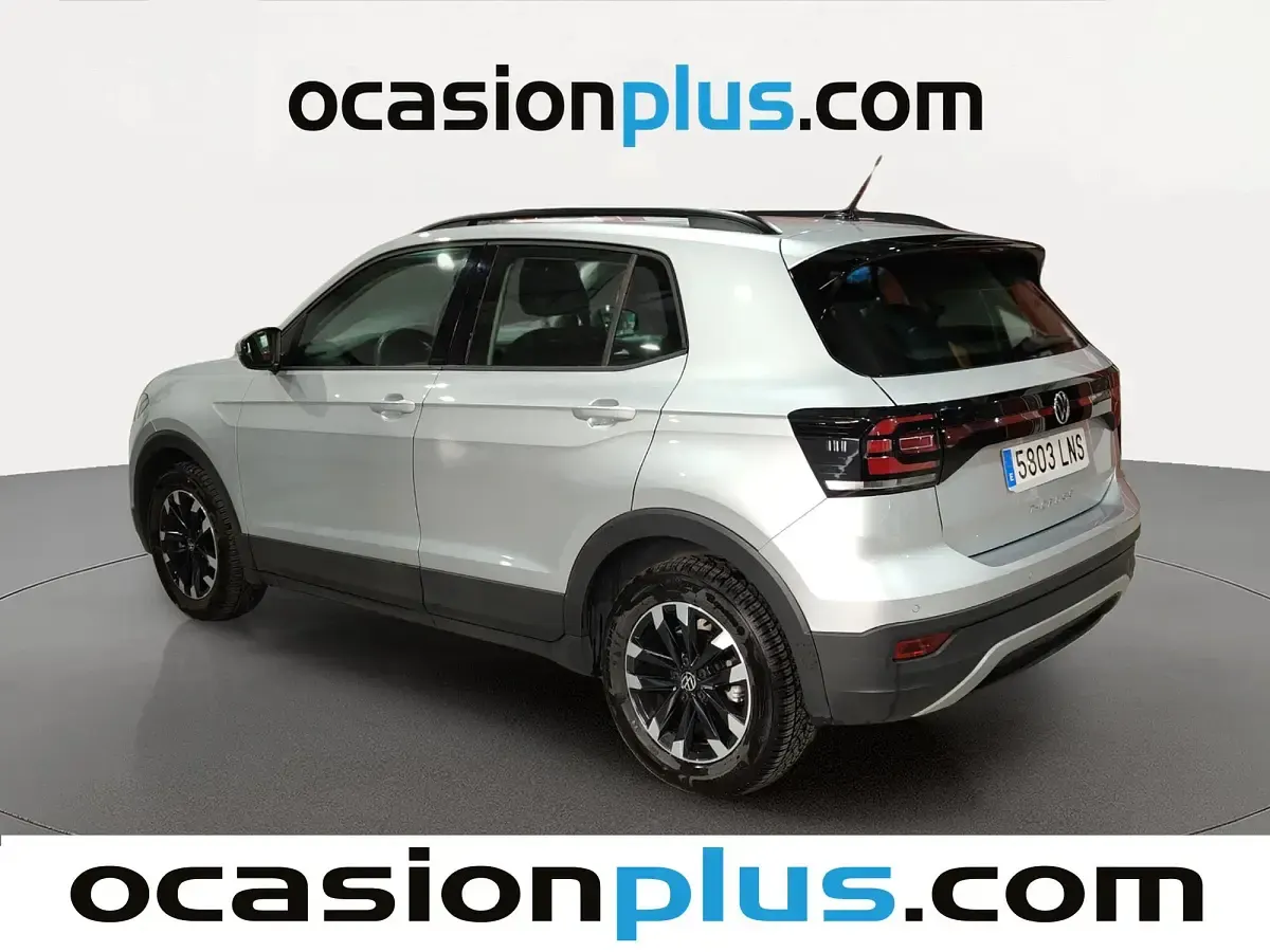 Usado VW T-Cross Advance 110 CV (80 kW) 2021 Gris plata SUV