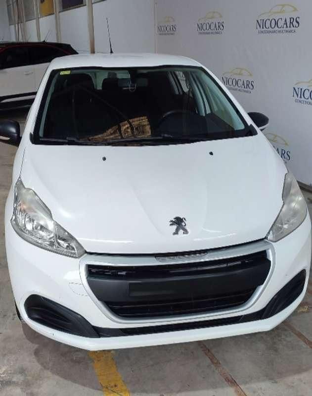 Usado Peugeot 208 Access 68 CV (50 kW) 2016 Blanco Utilitario