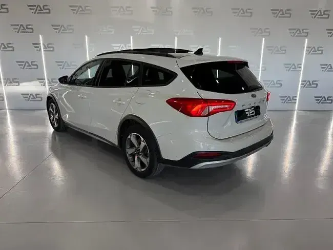 Usado Ford Focus ST-Line 151 CV (111 kW) 2019 Beige Familiar