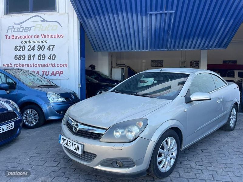 Usado Opel Astra Cabriolet 150 CV (110 kW) 2007 Gris Descapotable