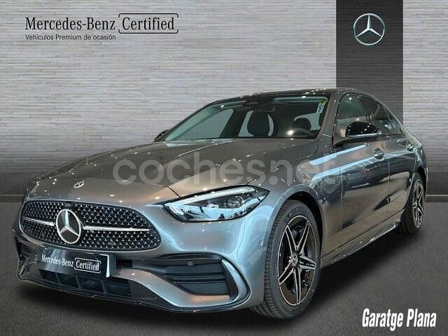 Gris / plata Usado 2024 Mercedes C300e Berlina | 59.000 € - Imagen 1/4