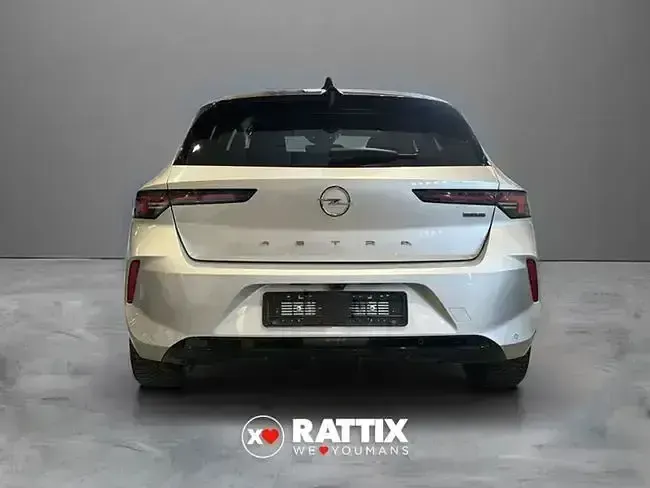 Usado Opel Astra Business Elegance 180 CV (132 kW) 2023 Gris Berlina