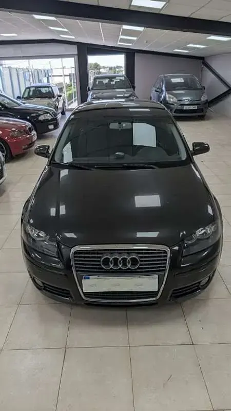 Usado Audi A3 Ambition 140 CV (102 kW) 2007 Negro Utilitario