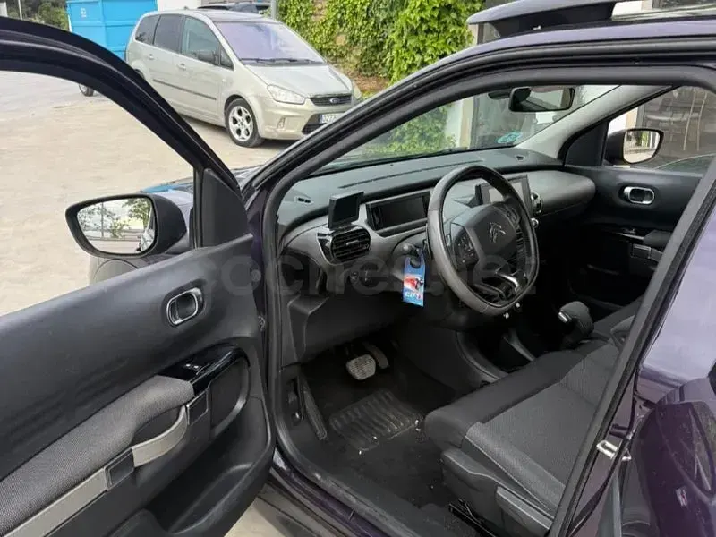 Usado Citroën C4 Feel 100 CV (73 kW) 2017 Violeta / lila Berlina