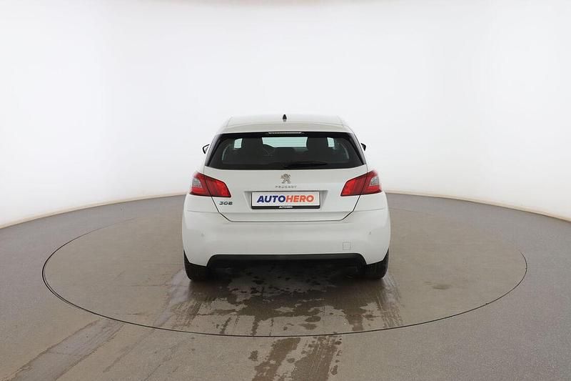 Usado Peugeot 308 Active 110 CV (80 kW) 2017 Blanco Utilitario